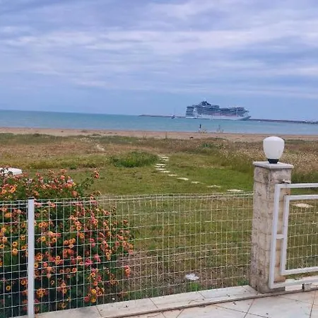 Apartamento Luxury In Front Of The Sea Near Olympia