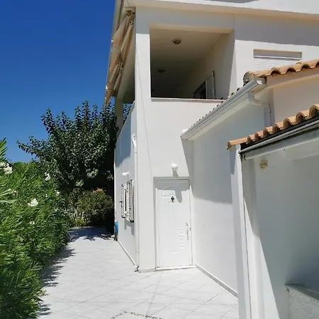 Apartment Luxury In Front Of The Sea Near Olympia